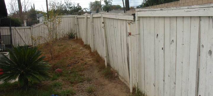 Services-Fence-Before-Pro-Builders-Networks-Constructions-&-Renovations California-720